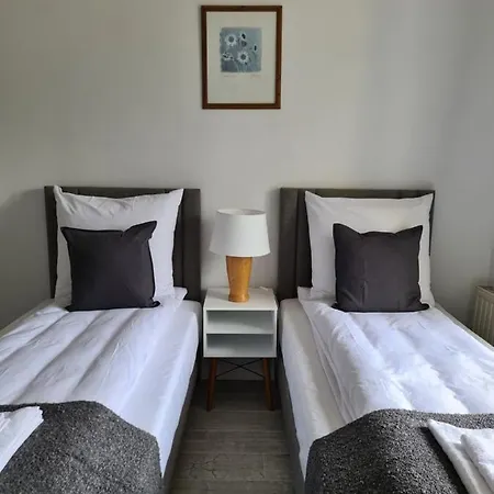 Sukiennice Inn *