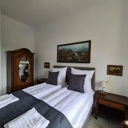 Inn Sukiennice *